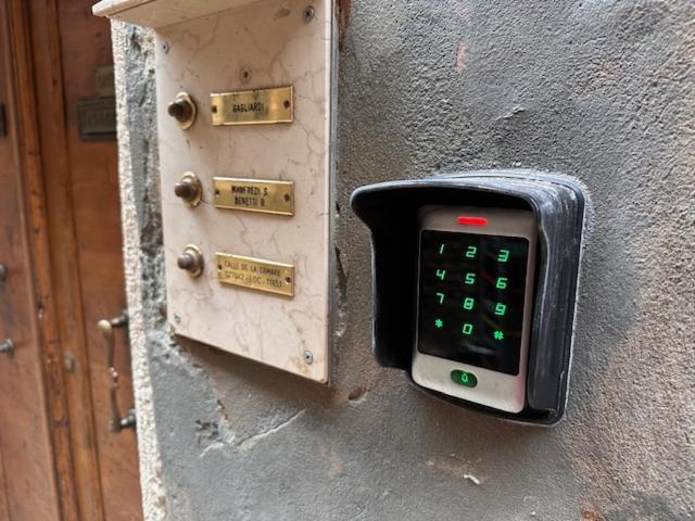 Calle De La Comare Velence Kültér fotó